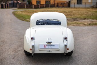 Jaguar XK120 Coupe - 7