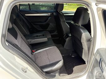ŠKODA OCTAVIA COMBI 2.0 TDi 110kw - 7