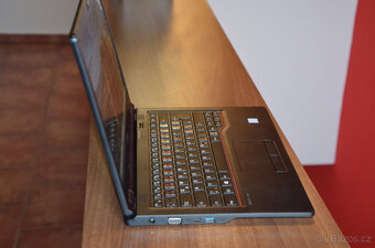 Fujitsu Lifebook E549 i5/16GB/SSD 256GB/záruka - 7