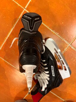 Brusle Bauer supreme pro vel. 8 - 7