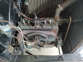 Ford Model A Tudor rok 1930 - 7