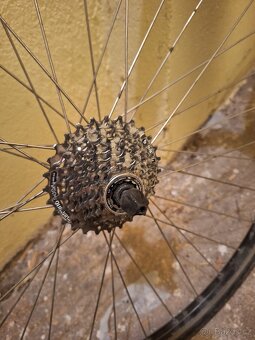 Prodám 2x ráfek a nahradni díly - 7