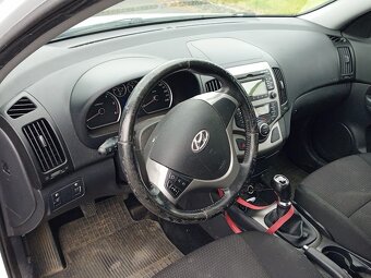 Prodám spolehlivé auto Hyundai I30 - 7