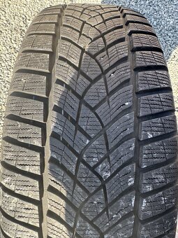 Kompletní kola 255/45 R20 - 7