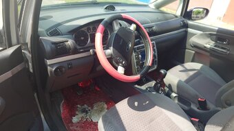 Ford Galaxy - 7
