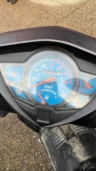 Skútr Capirelli Mustang 125 - 7