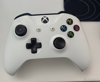 Xbox One S All Digital (bez mechaniky) - 7