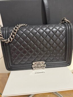 Chanel Boy medium kabelka - 7