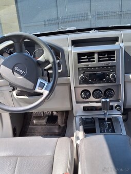 Jeep cherokee 2.8CRD 130kw rok2010 - 7