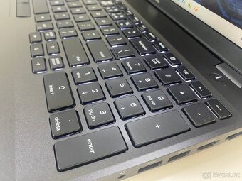 DELL LATITUDE 5500 15,6“/Intel Core i5-8.gen SSD 240 GB/RAM - 7