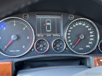VW Touareg 3.0 TDI 165 kw - 7