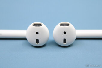 Sluchátka Apple AirPods (2019) - se zárukou - 7