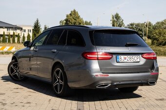 Mercedes Benz E 300 de T Avantgarde (2020). - 7