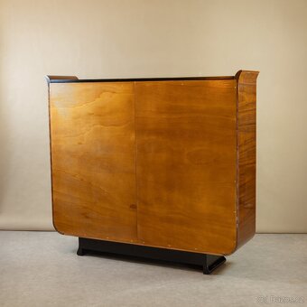 SKLENÍK..VITRÍNA TULIPÁN-UP ZÁVODY..J. HALABALA - 7