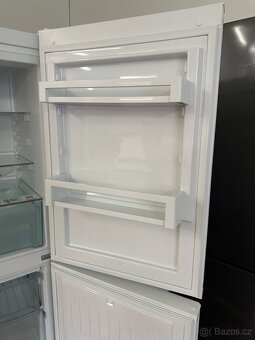Lednice s mrazákem Liebherr (218) - 7