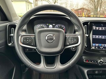 Volvo XC40 B4 Momentum Pro A/T/8 - 7