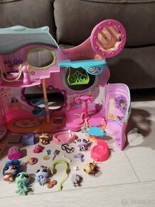 Littlest petshop lps sada,velký domeček, zvířátka a doplňky - 7