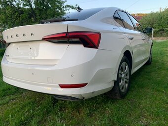 Predám havarovanú Škoda octavia 4 2.0tdi 85 kW 2023. - 7