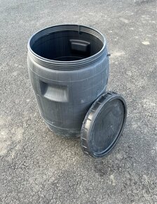 Prodam plastové sudy 50 L s vikem, 1x použité - 7