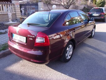 Škoda Octavia 1,6TDi 77kW,koupeno v čr 5.2012 krátká - 7