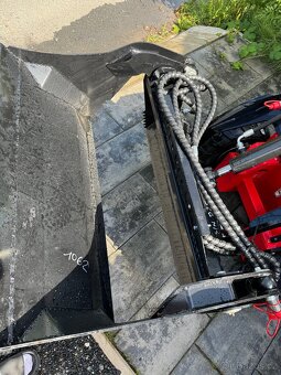 Hydraulická lopata klapačka pro čelní nakladač, žralok - 7