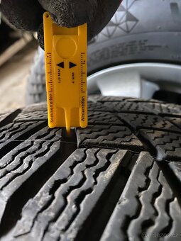 Zimní pneu 225/60/17 XL, včetně Alu kol Mercedes. - 7