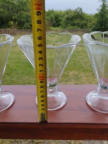 Poháry na dezerty - 7