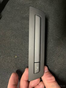 BMW 650i náhradní díly elektronika - 7