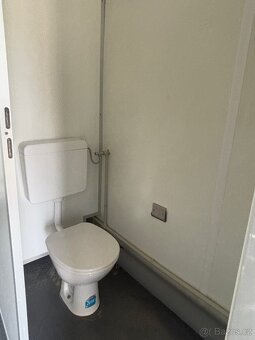 WC / sanitární kontejner / 5x pisoár / 4x WC - 7