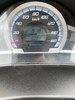 Honda PCX 125, 2016, POUZE 10000km, nová STK - 7