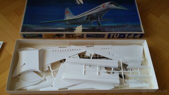 Starý velký plastikový model letadla TU 144 NDR 1972 - 7