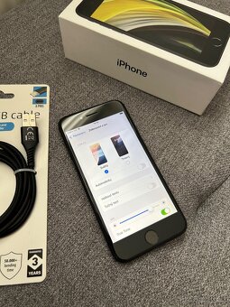 Prodám iPhone SE2020 64gb (100% kondice baterie) - 7