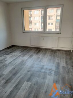 Nabízíme dlouhodobý pronájem bytové jednotky, 3+1/L, v ulici - 7