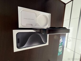 IPhone 15 pro 128GB black titanum vesmírně černý - 7