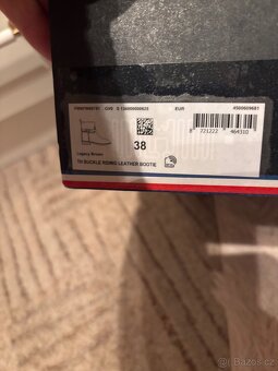 Dvoje dámské kožené boty Tommy Hilfiger vel. 38 - 7