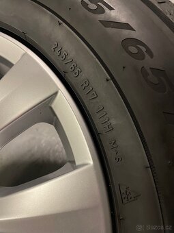 Original zimni vw Amarok r17 5x120 Pirelli 245/65/17 95% - 7