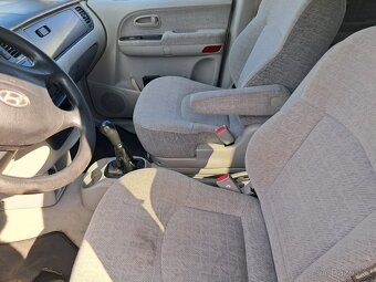 Hyundai Trajet 2.0 CRDi 7místné r.v. 2005 - 7