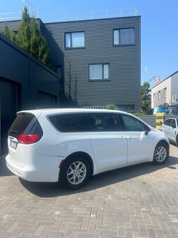 Prodám Chrysler Pacifica 2022 3,6 V6 - 7