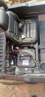 Dětské elektrické autíčko TOYOTA HILUX 2 místné - 7