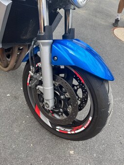 Suzuki gsr 600 - 7