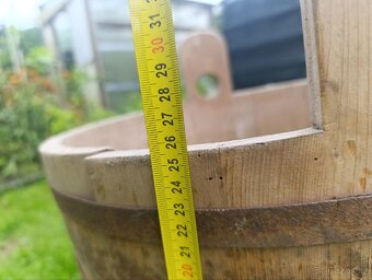 Dřevěný květináč - 7