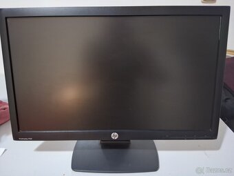 2×monitor +podstavce +klávesnice - 7