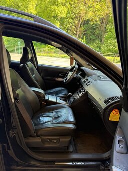 Volvo XC90 2.4 D5 - 7