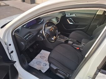 PEUGEOT 308 SW 1.2i 96kW combi, r.21 130000km ČR VELMI PĚKNÝ - 7