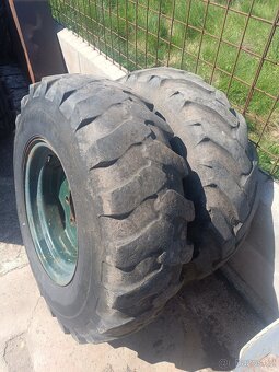 12.5-20 kola traktor,v3s - 7