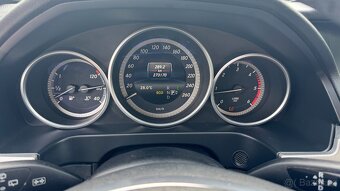 Mercedes-Benz E 200 BLUETEC - 7