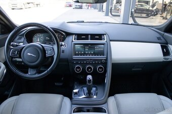 Jaguar E-Pace - 7