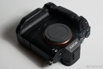 Sony A7II a originálny battery grip Sony - 7