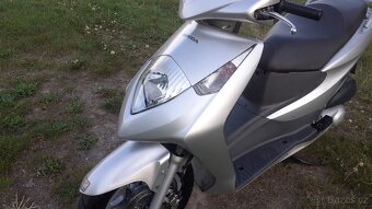 Honda Dylan 125 - 7