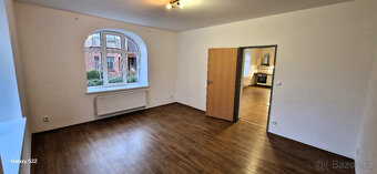 Pronájem bytu 2+kk, 60 m2 v cihlovém domě se zahradou - 7